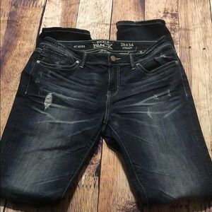 Buckle Black Fit No. 53 Straight Leg Distressed
